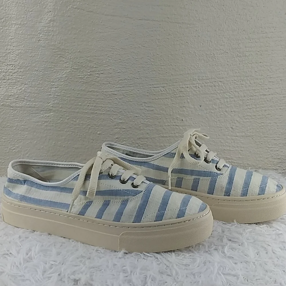 Soludos Blue Striped Fabric Upper Almond Toe Lace Up Low Top Platform Sneaker - Picture 3 of 15